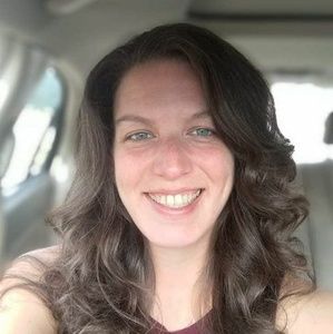 Meet your Posher, Alexandrea
